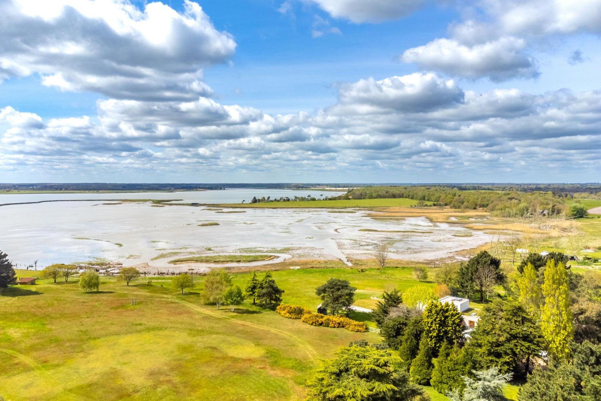 Marsh View Villa ออลบะระ ภายนอก รูปภาพ